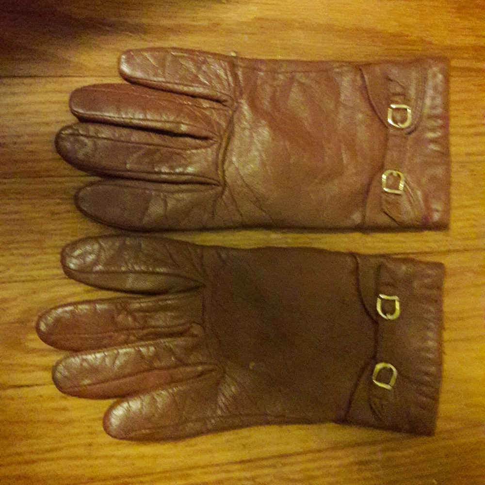 Leather Buckle Gloves - Brown